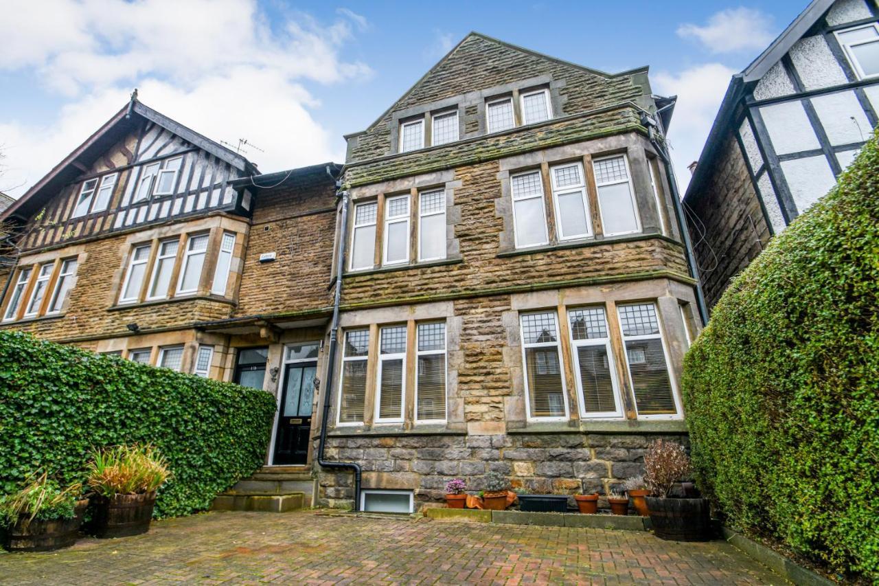 Spacious Victorian Townhouse Near Hcc With Off Street Parking Harrogate Buitenkant foto