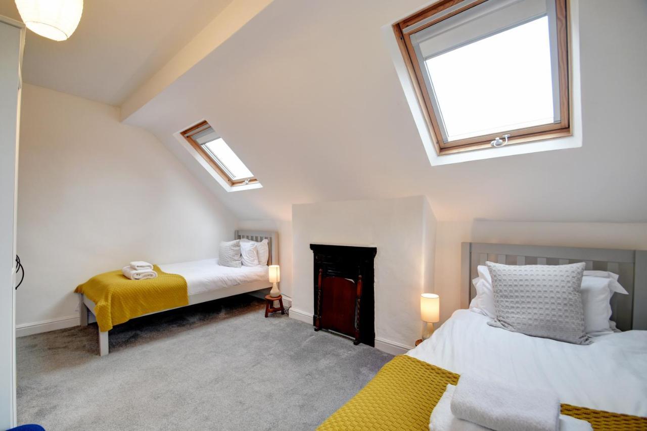 Spacious Victorian Townhouse Near Hcc With Off Street Parking Harrogate Buitenkant foto