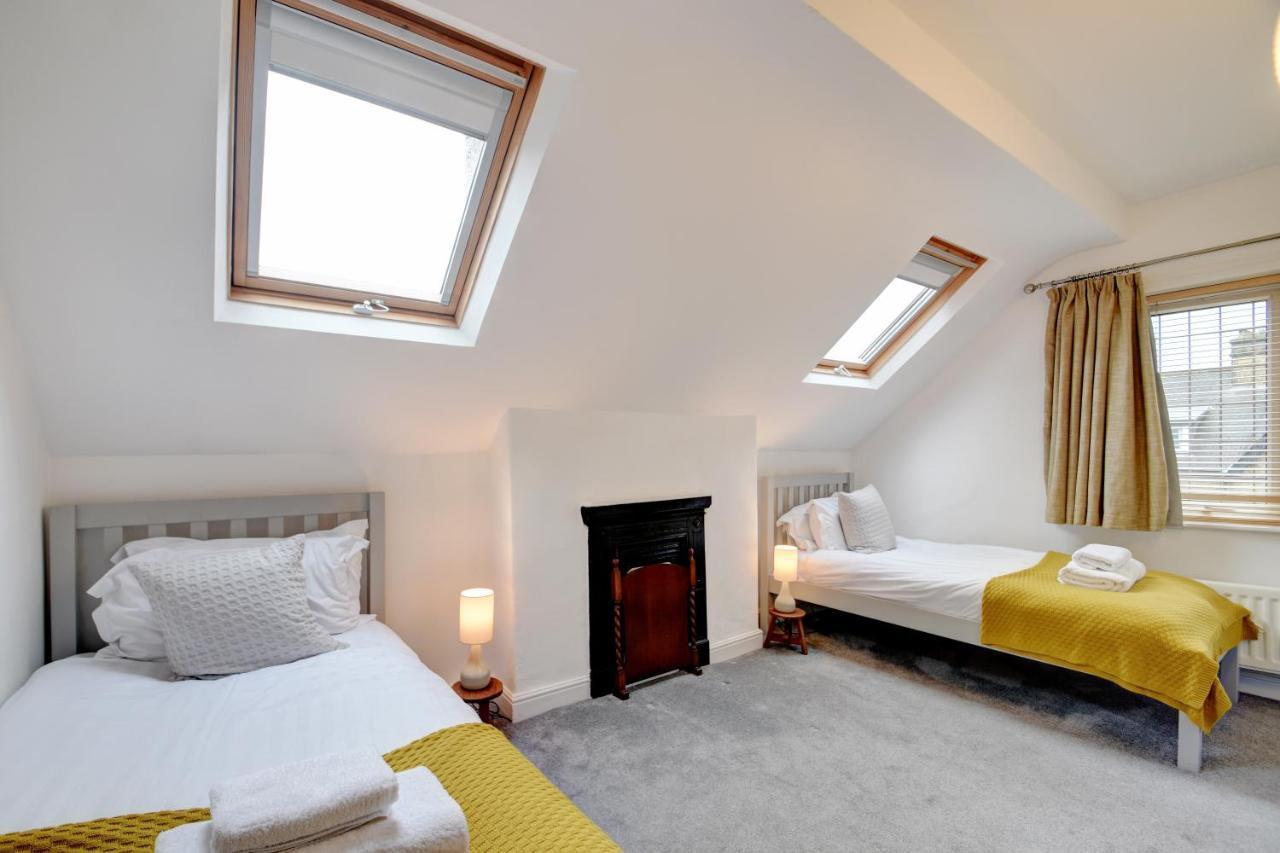 Spacious Victorian Townhouse Near Hcc With Off Street Parking Harrogate Buitenkant foto
