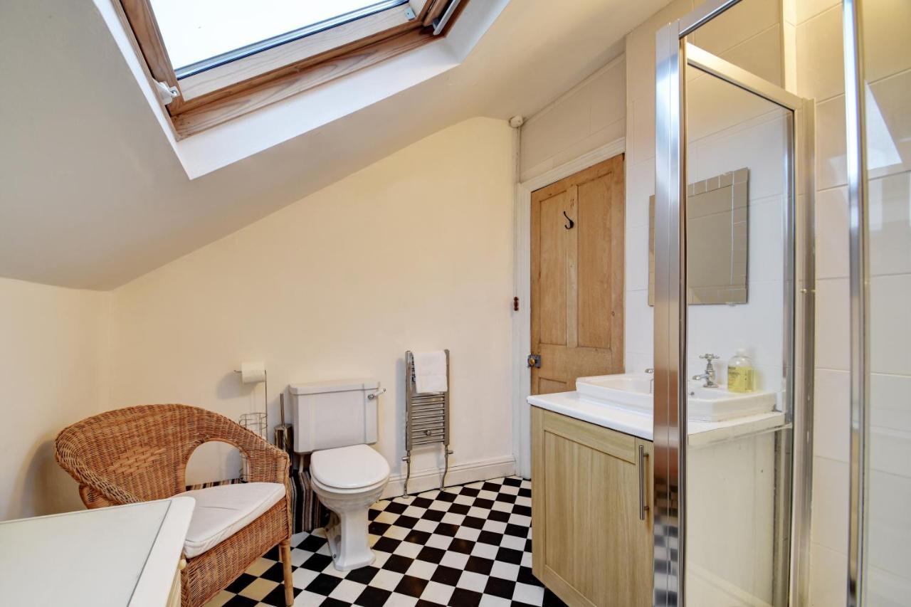 Spacious Victorian Townhouse Near Hcc With Off Street Parking Harrogate Buitenkant foto